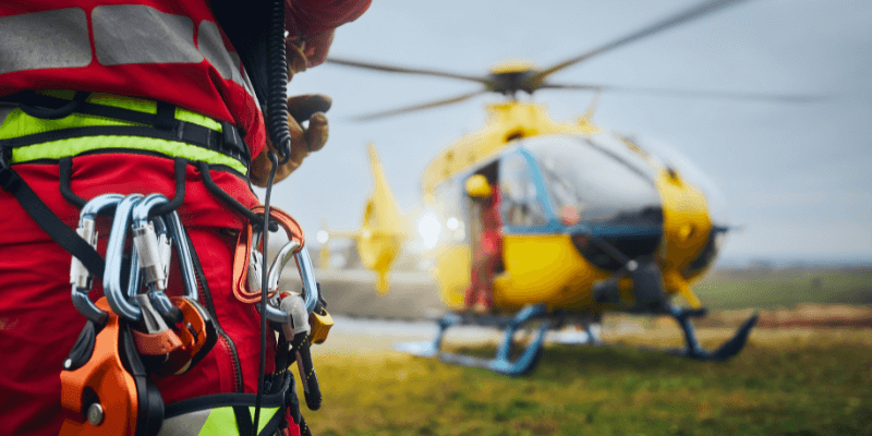 Become an air ambulance paramedic 